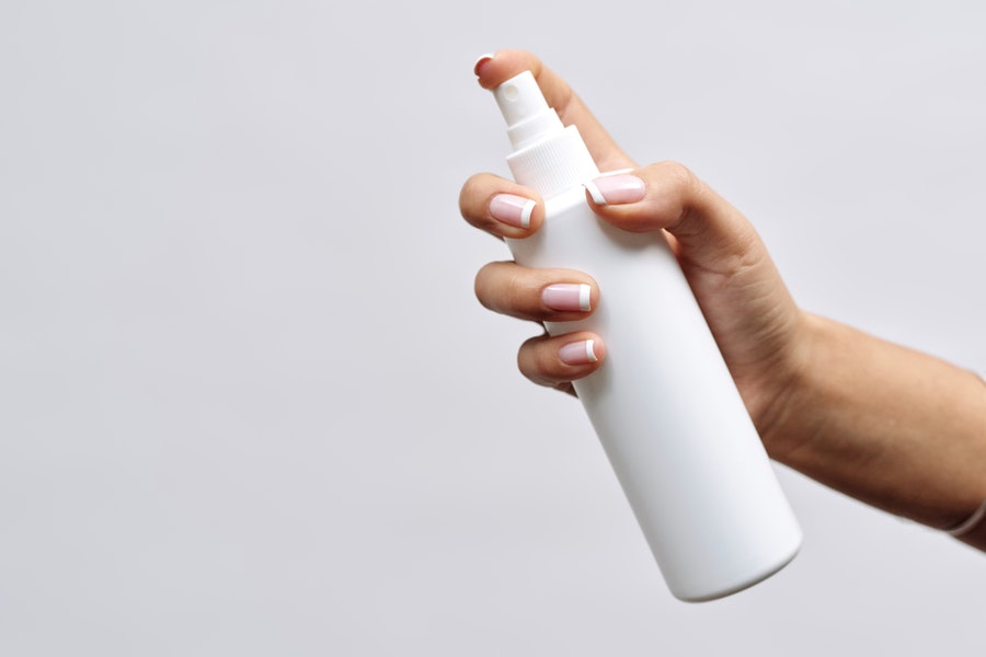 a spray bottle for mice repellent