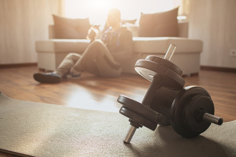 build a gym in the garden with dumbbells